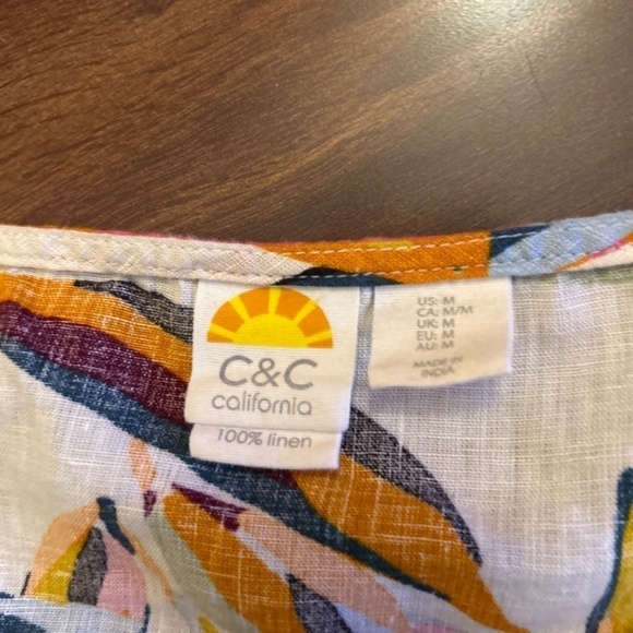 C&C CALIFORNIA Sleeveless Floral Blouse size Medium - Picture 4 of 7